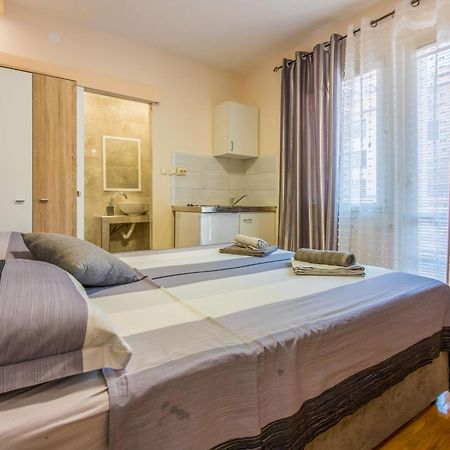 Apartments And Room Art Цриквениця Екстер'єр фото