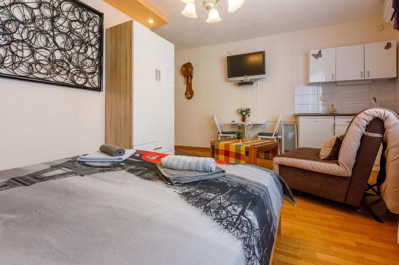 Apartments And Room Art Цриквениця Екстер'єр фото