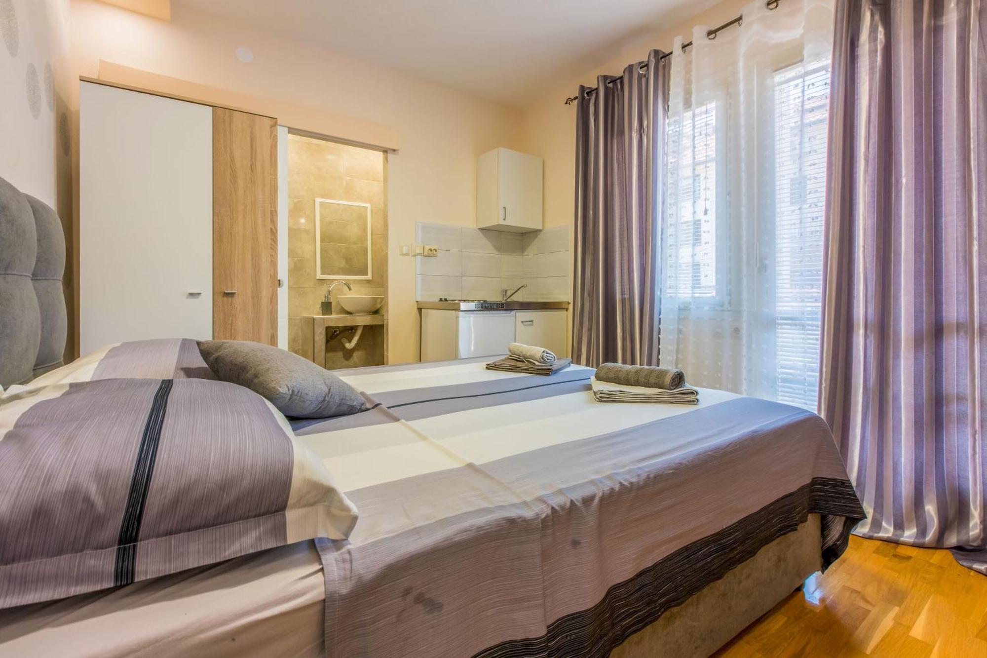 Apartments And Room Art Цриквениця Екстер'єр фото