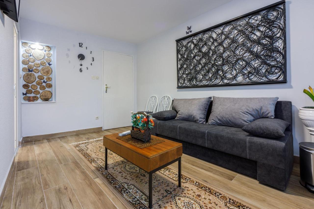 Apartments And Room Art Цриквениця Екстер'єр фото